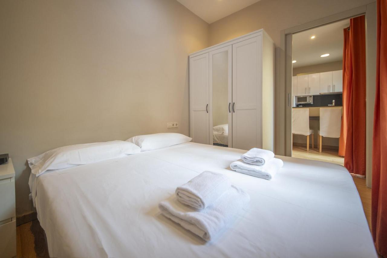 Catalunya Casas 2 Bed In Barceloneta Steps From The *
